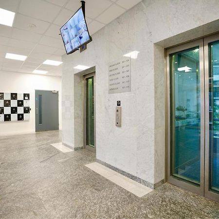 Two Bedroom - Central Peterborough Apartment - Bayard Apartments 外观 照片