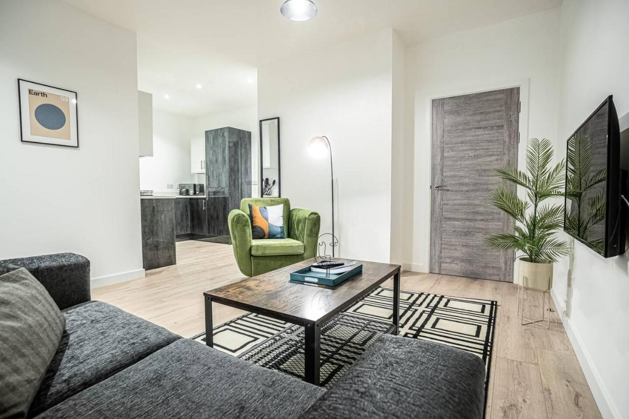 Two Bedroom - Central Peterborough Apartment - Bayard Apartments 外观 照片