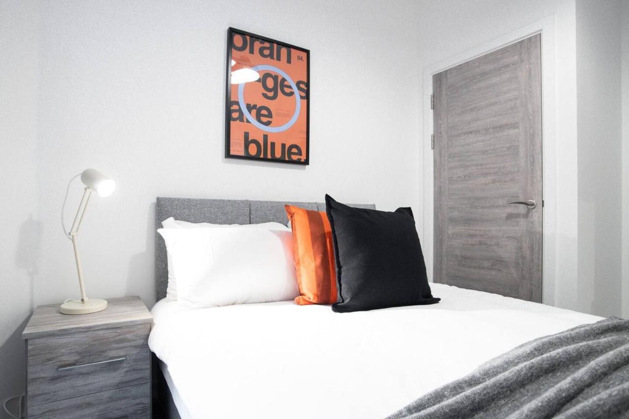 Two Bedroom - Central Peterborough Apartment - Bayard Apartments 外观 照片